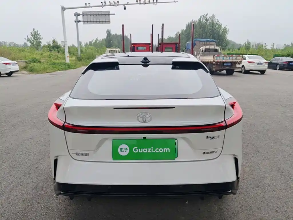Toyota Toyota BZ5 — миниатюра 4