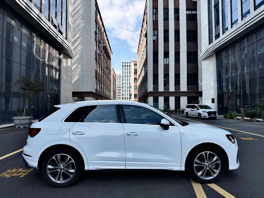 Audi Q3 — миниатюра 4