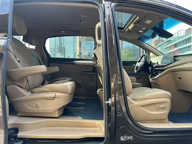 Buick GL8 — миниатюра 14