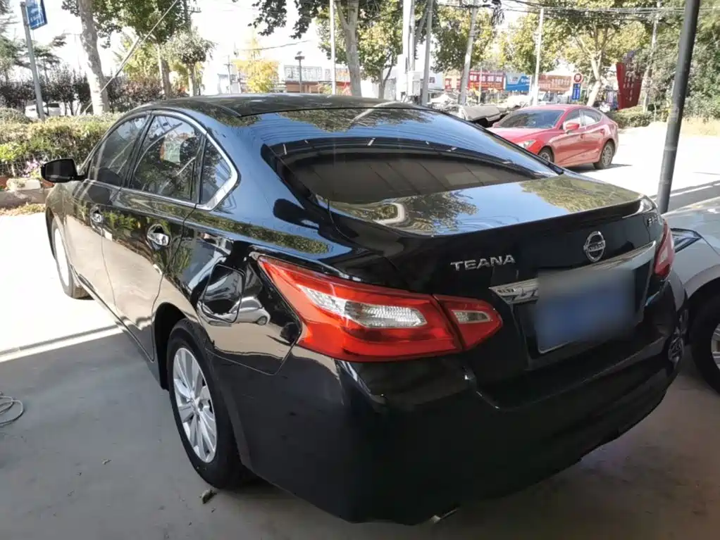 Nissan Teana — миниатюра 5
