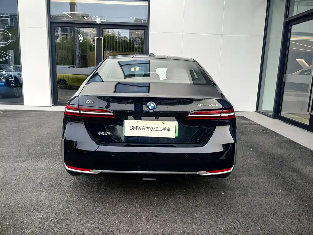 BMW i5 2024 eDrive 35L Premium Luxury