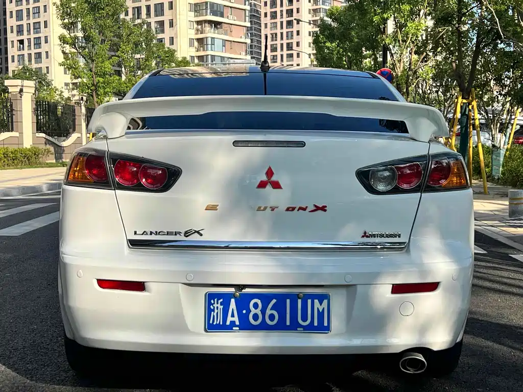 Mitsubishi Lancer EX — миниатюра 6