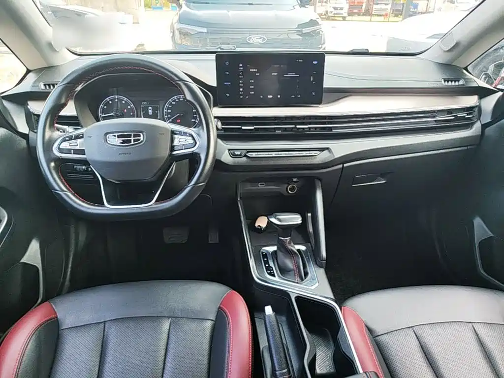Geely Vision X3 — миниатюра 10