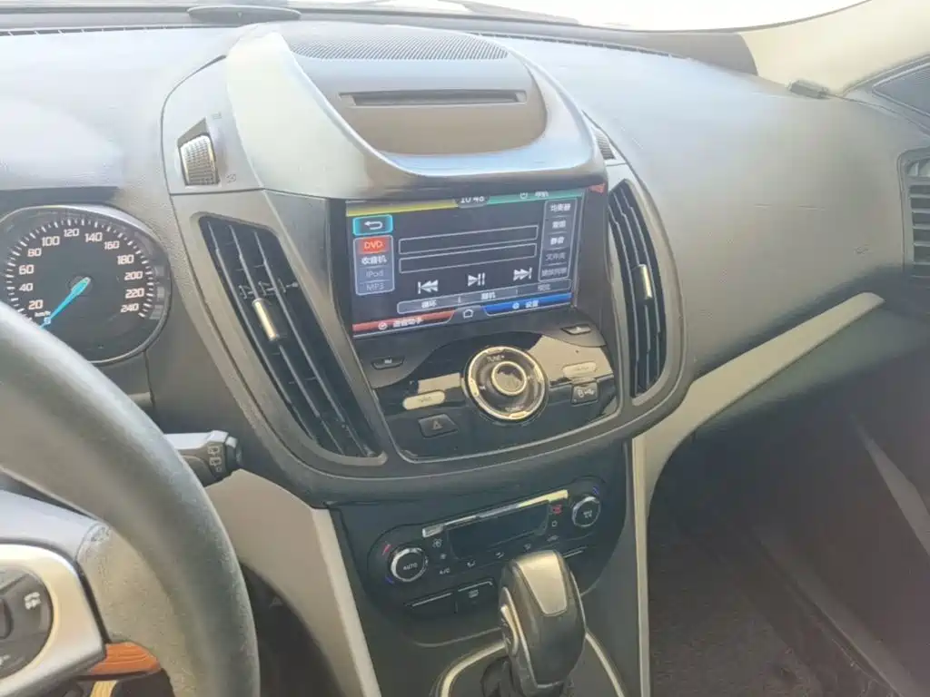 Ford Kuga — миниатюра 13