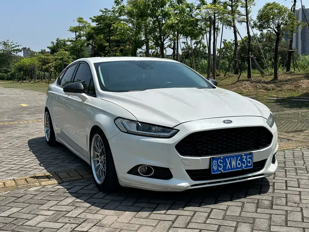 Ford Mondeo 2013 2.0L GTDi240 Luxury Sport