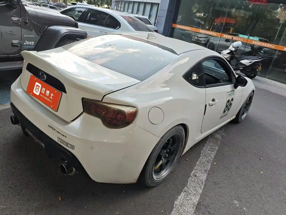 Subaru BRZ — миниатюра 4