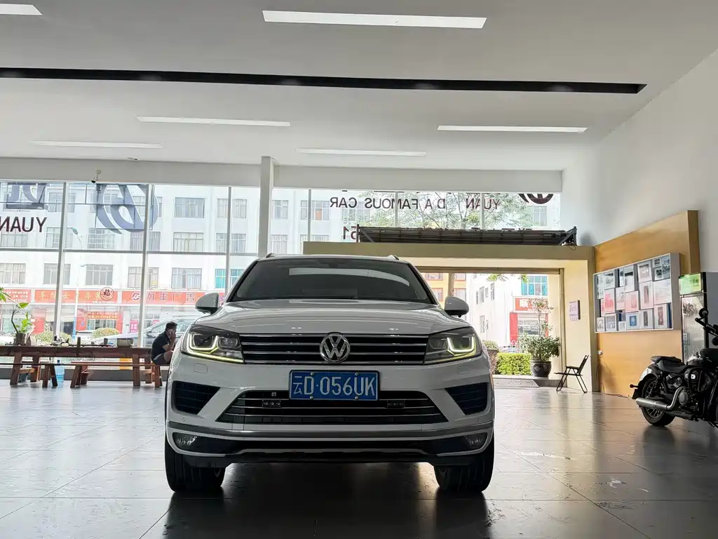Volkswagen Touareg