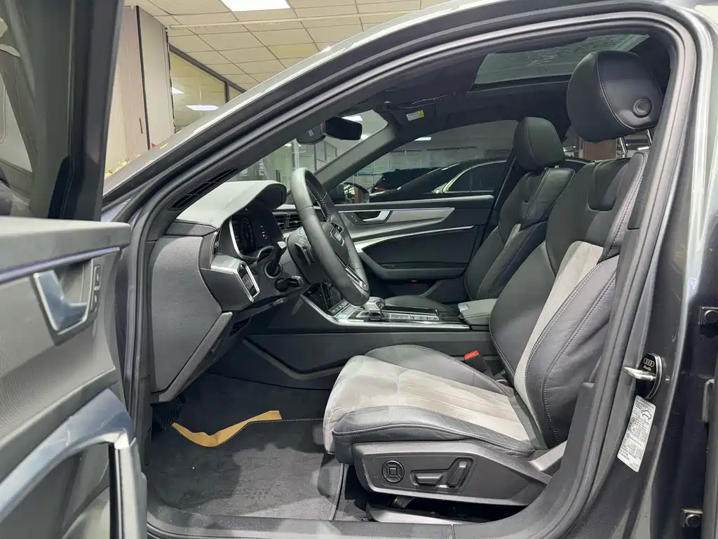 Audi A6L 2021 40 TFSI Luxury