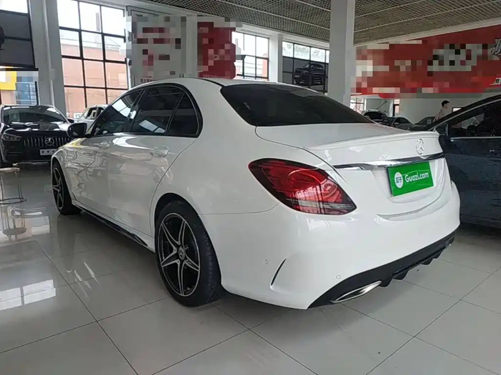 Mercedes-Benz C-Class — миниатюра 5