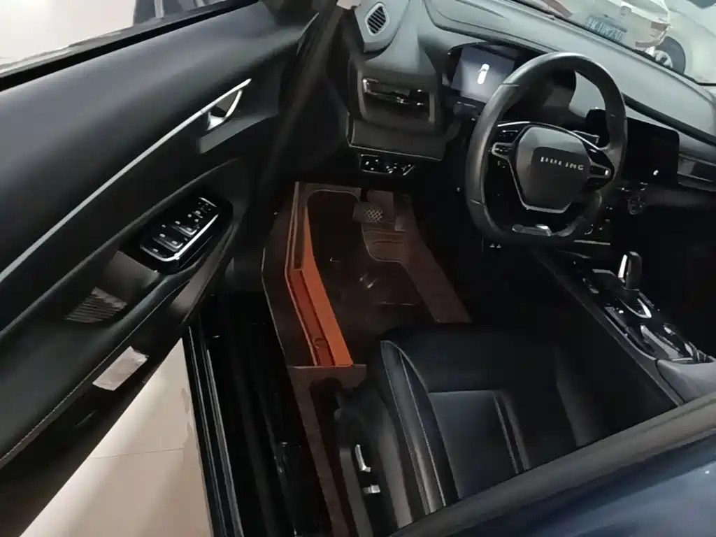 Wuling Victory — миниатюра 16