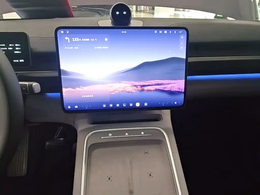 NIO EC6 — миниатюра 13
