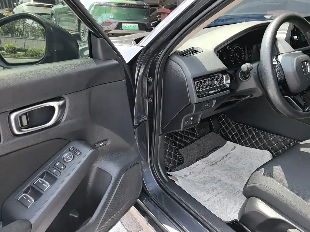 Honda Civic — миниатюра 10