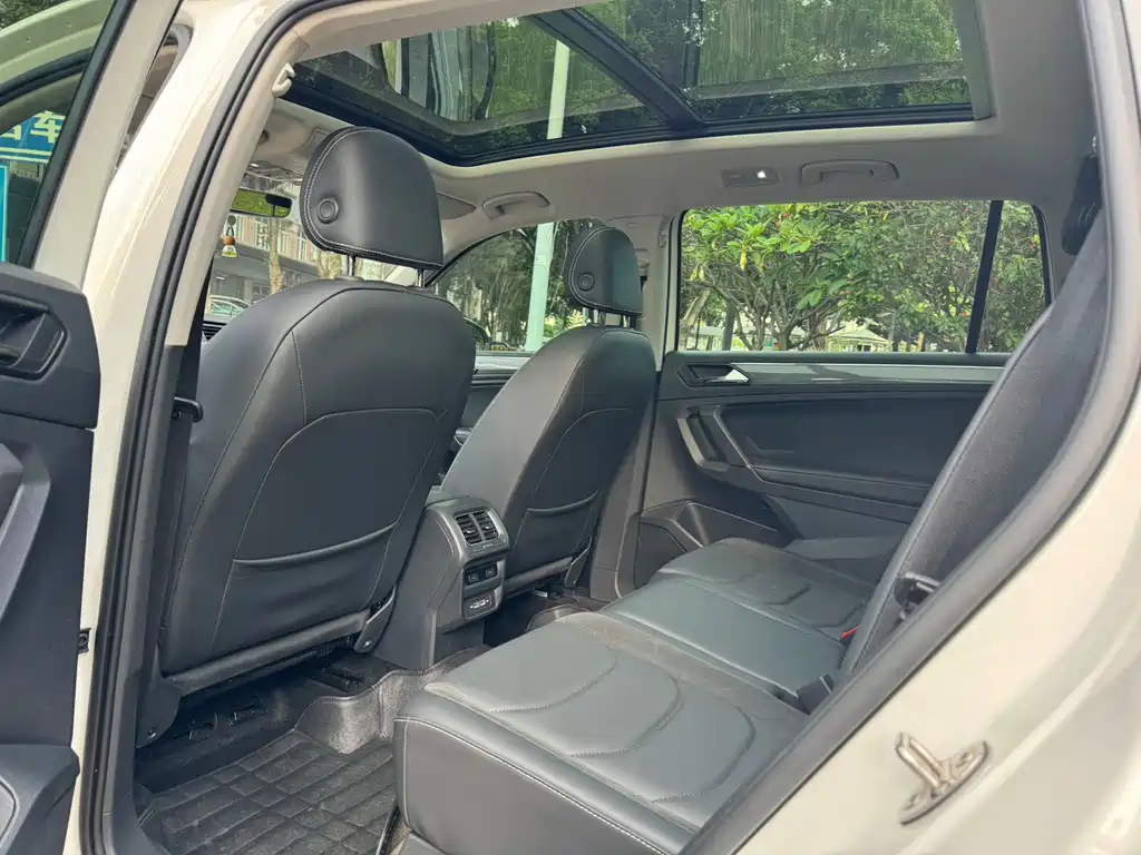Volkswagen Tiguan L — миниатюра 6