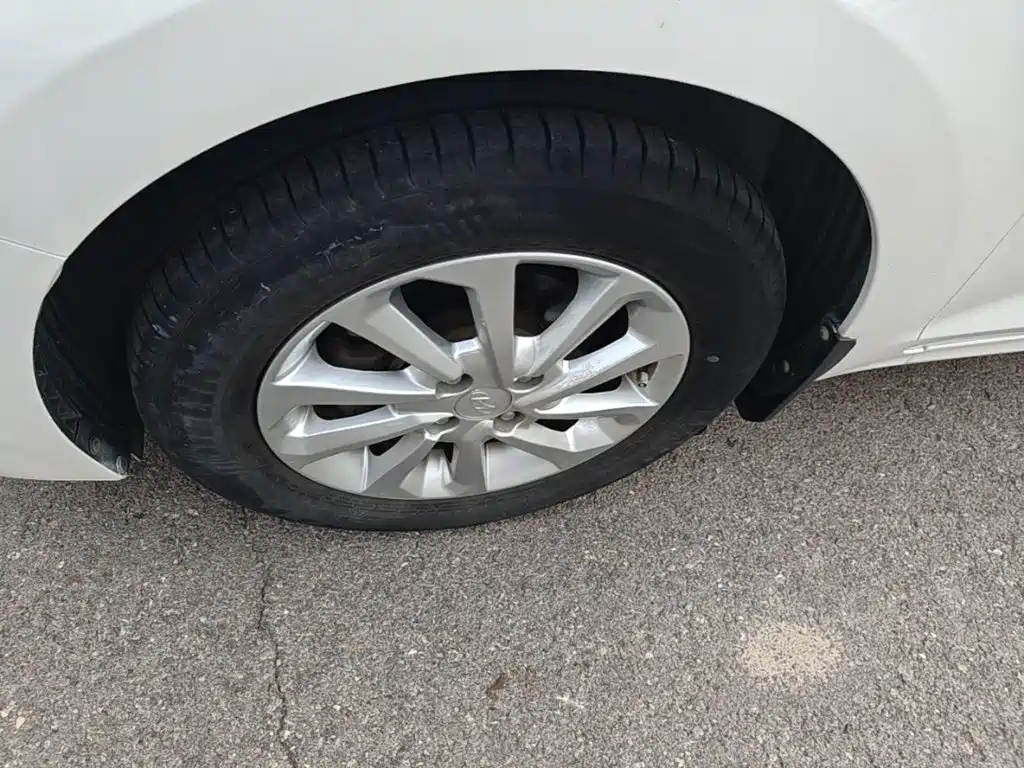 Hyundai Verna - фото 23