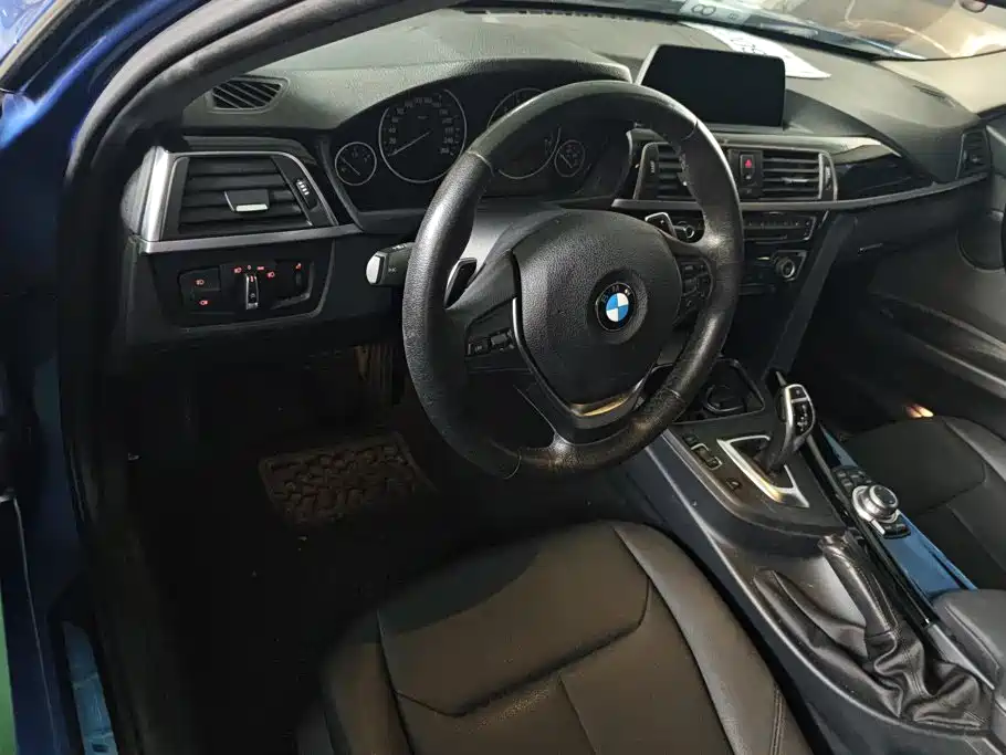 BMW 3 Series — миниатюра 12