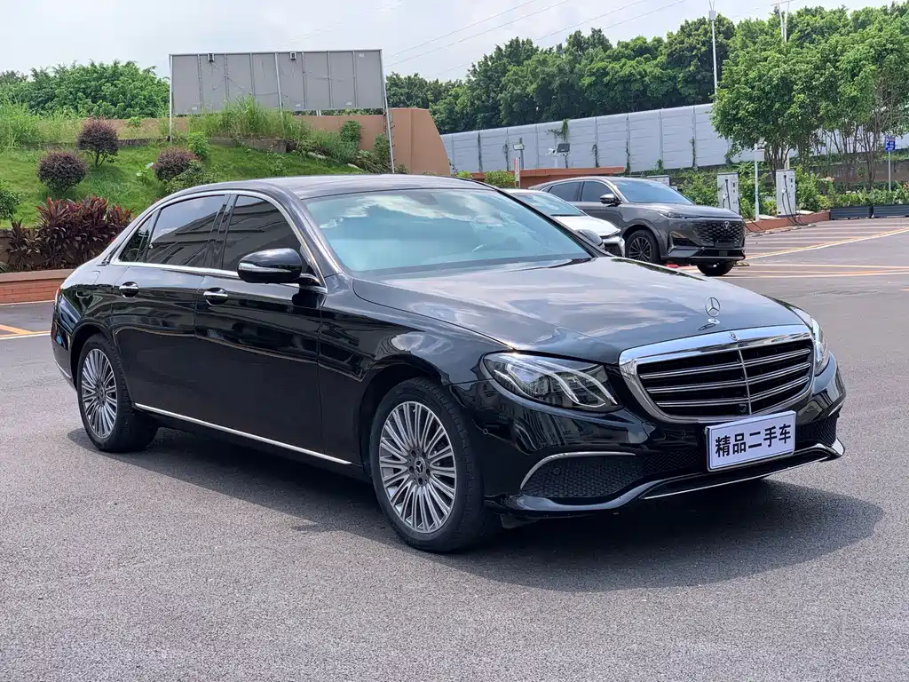 Mercedes-Benz E-Class — миниатюра 3