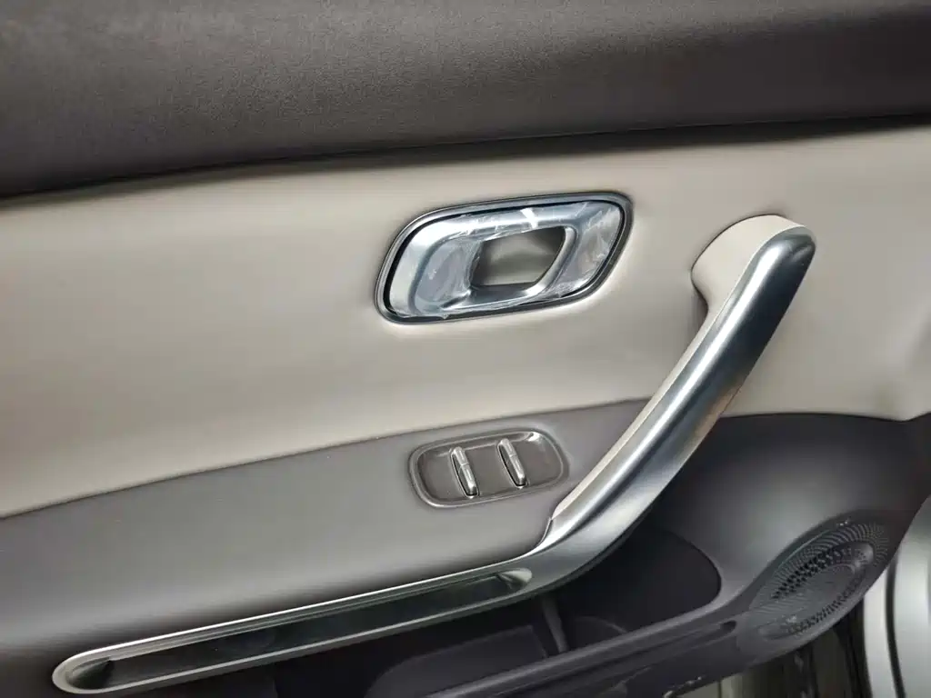 Leapmotor Leapmotor B01 — миниатюра 9