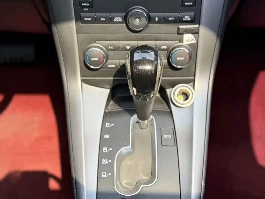 Chevrolet Captiva — миниатюра 14