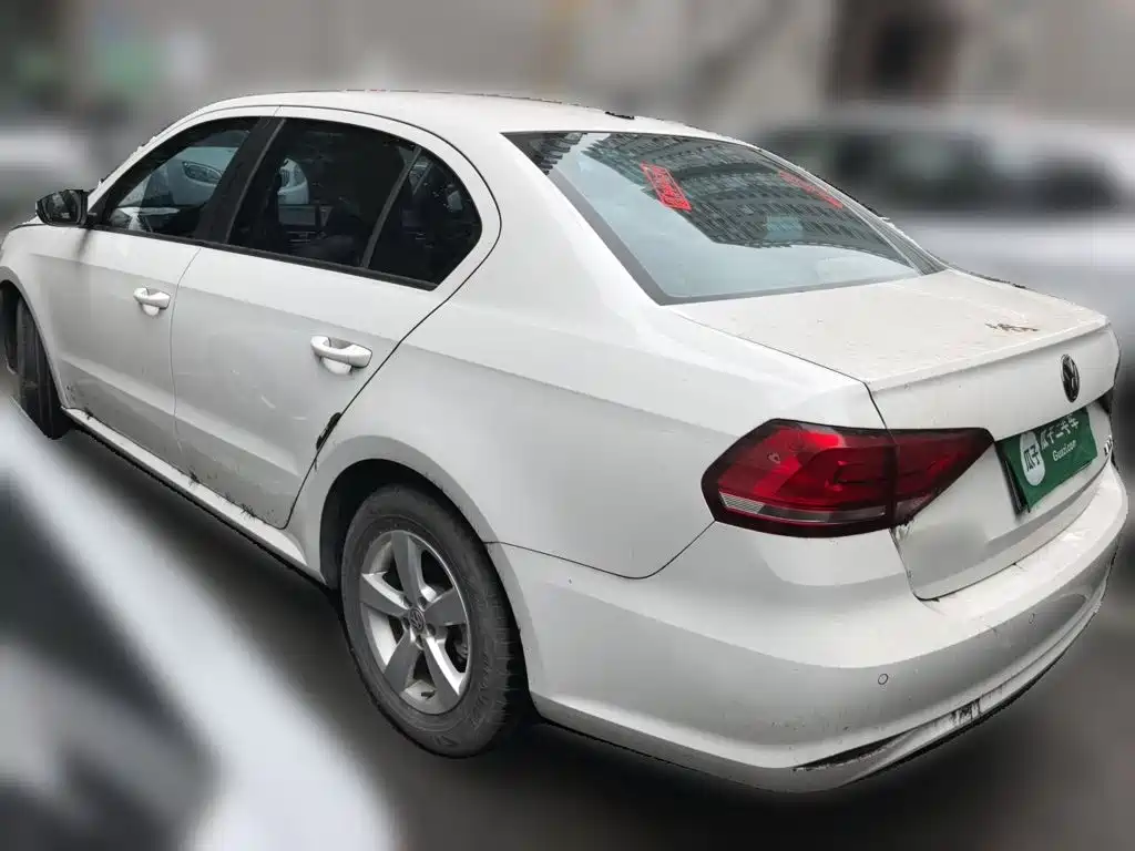 Volkswagen Lavida — миниатюра 4