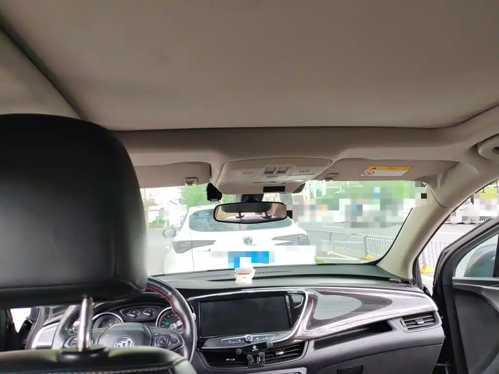 Buick Envision Plus — миниатюра 9
