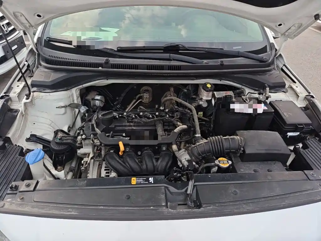Hyundai Verna - фото 20