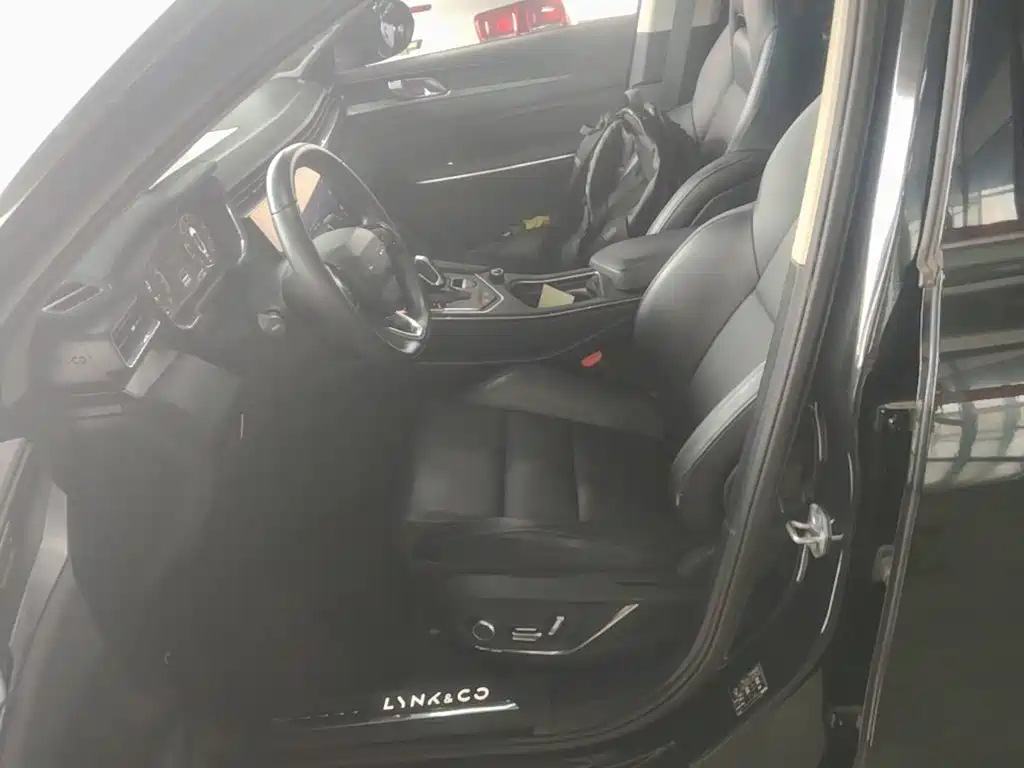 Lynk & Co 01 — миниатюра 15