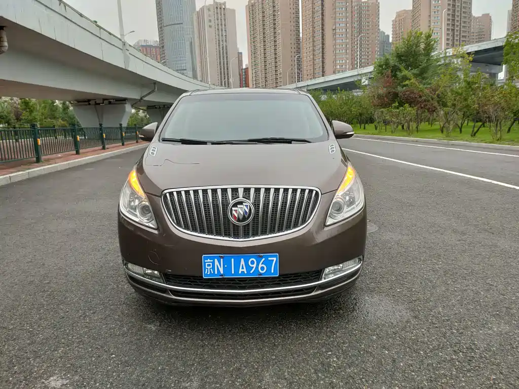 Buick GL8 — миниатюра 7