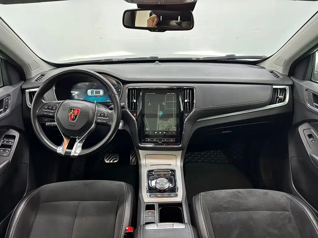 ROEWE RX5 NEW ENERGY