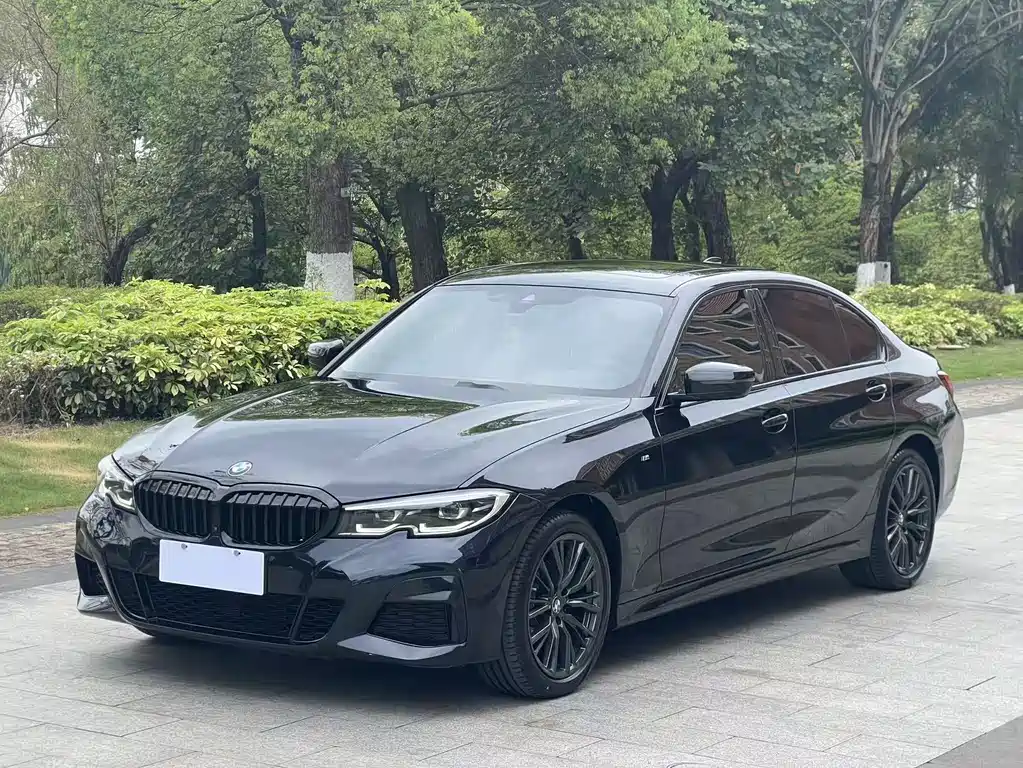 BMW 3 Series 2022