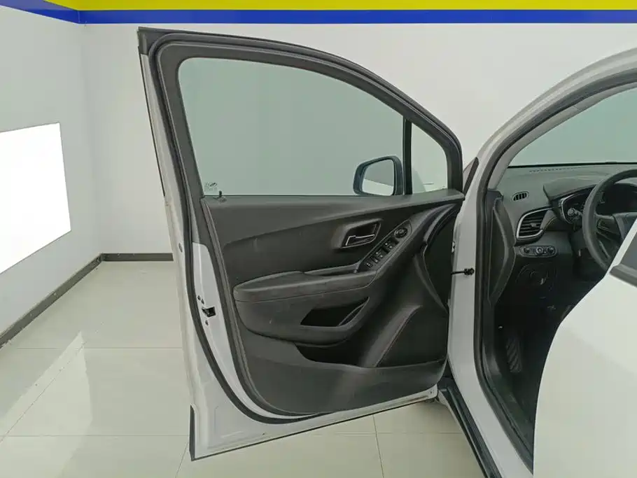Chevrolet Trax — миниатюра 7