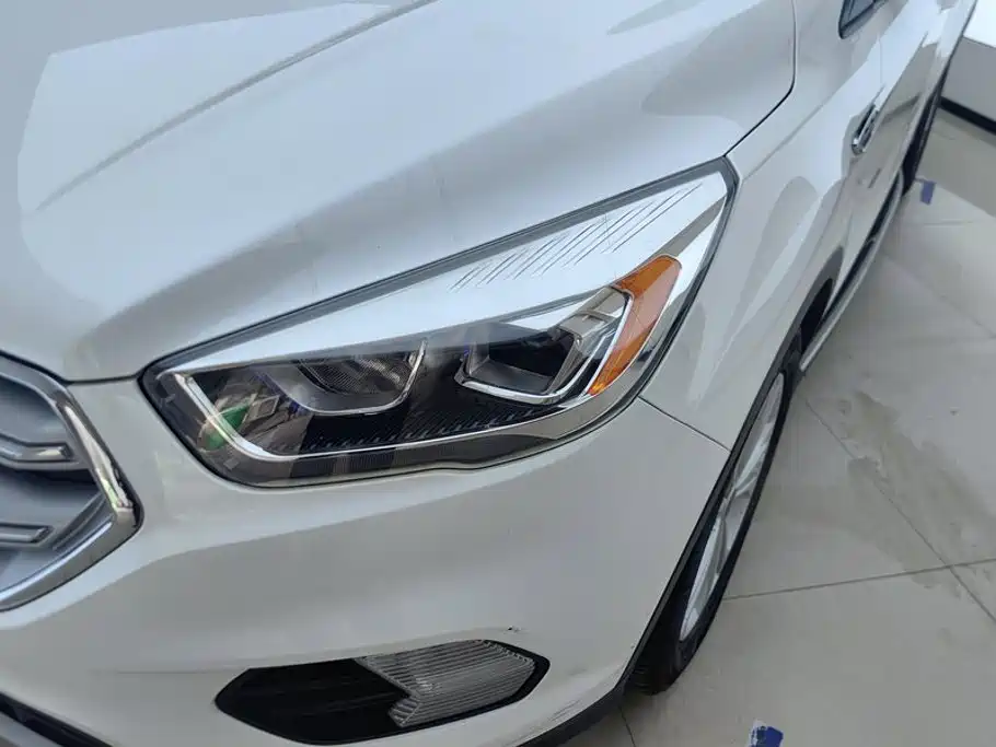 Ford Kuga — миниатюра 5