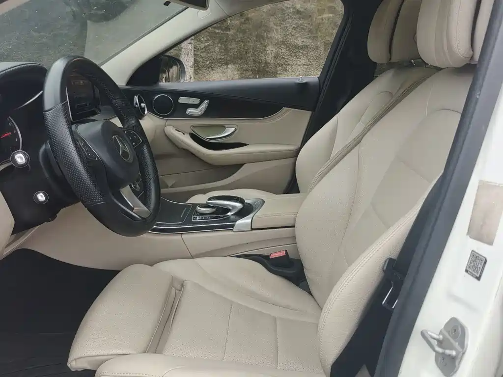Mercedes-Benz C-Class — миниатюра 4