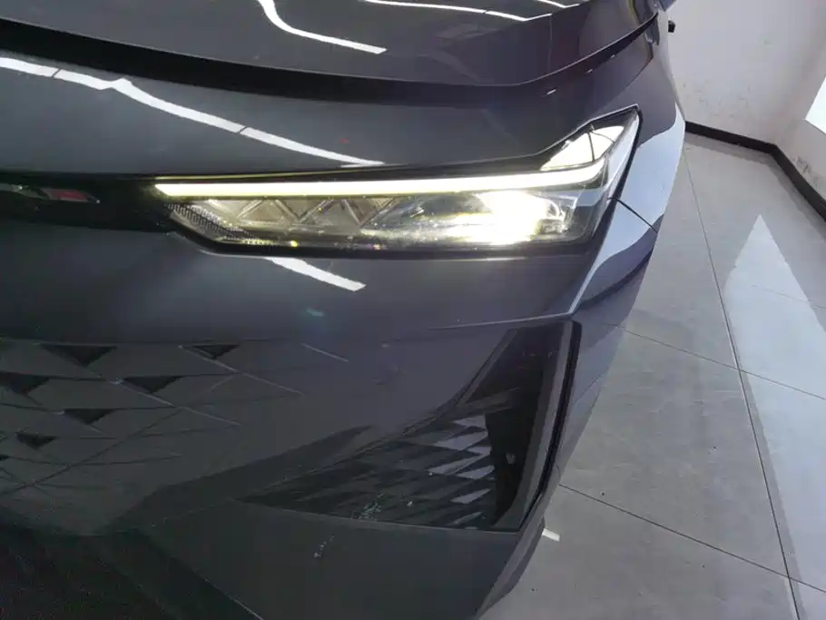Changan UNI-V — миниатюра 5