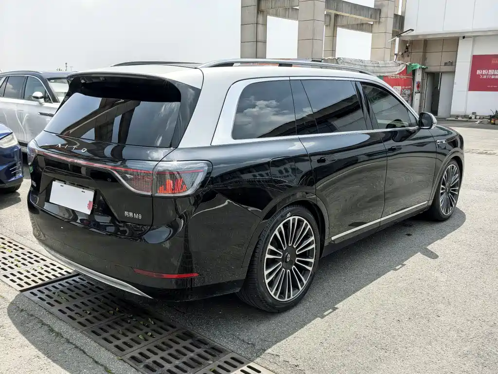 Aito M9 2024 Ultra 42kWh 6 мест