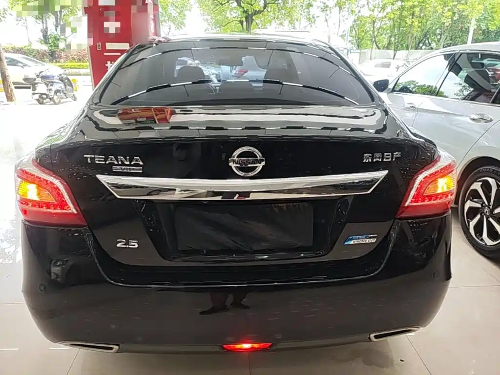 Nissan Teana — миниатюра 6