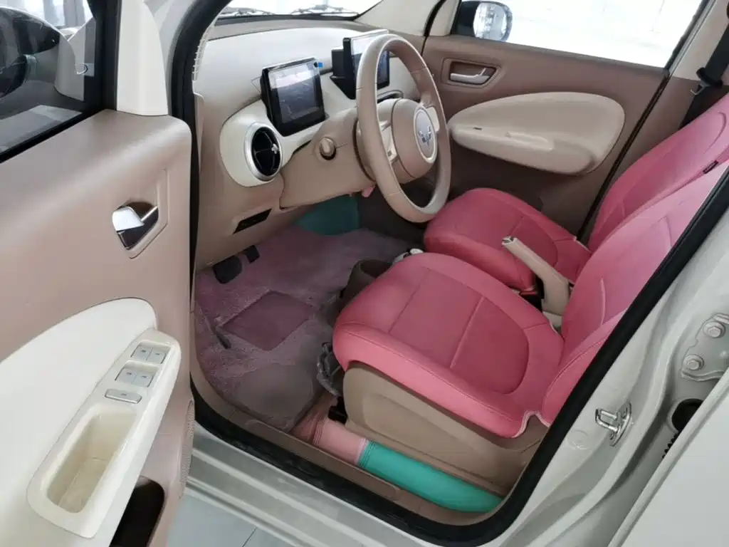 Wuling MINIEV — миниатюра 16