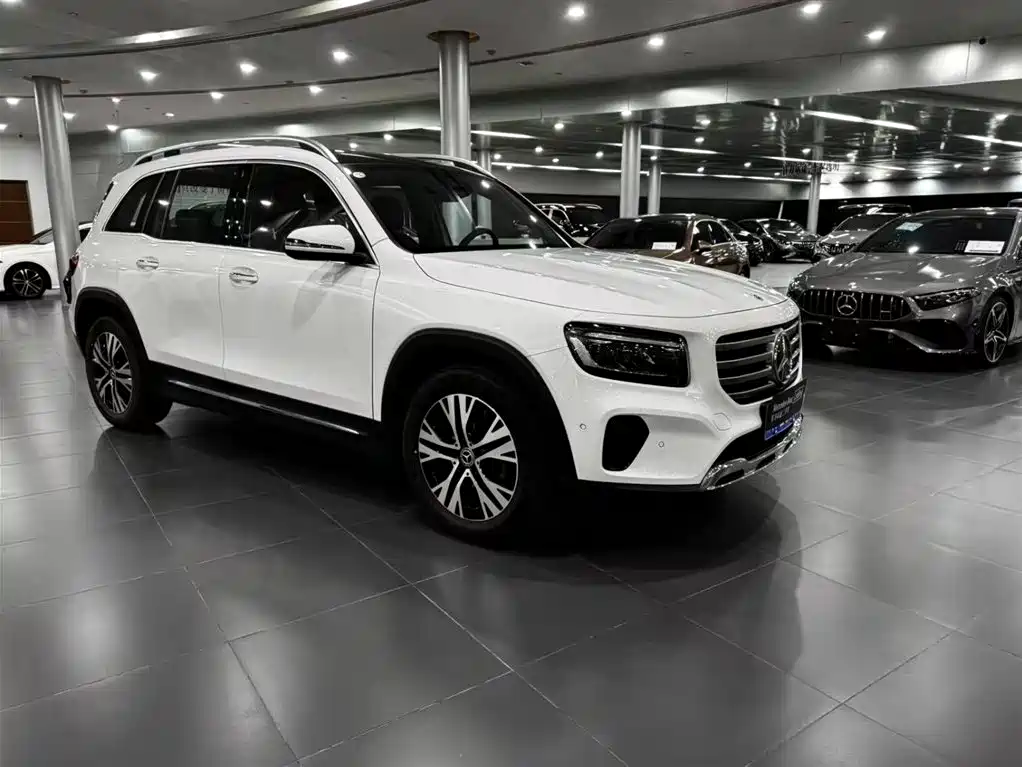 Mercedes-Benz GLB — миниатюра 7
