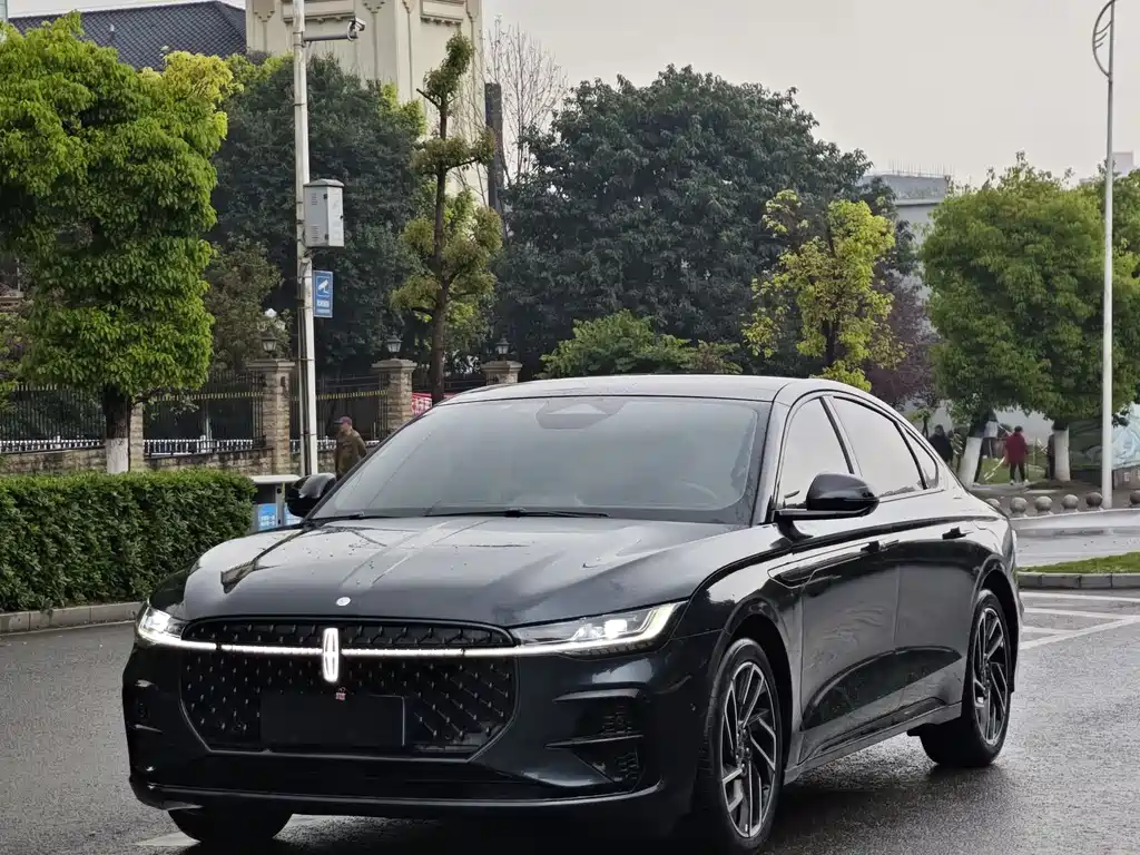 Lincoln Z 2022
