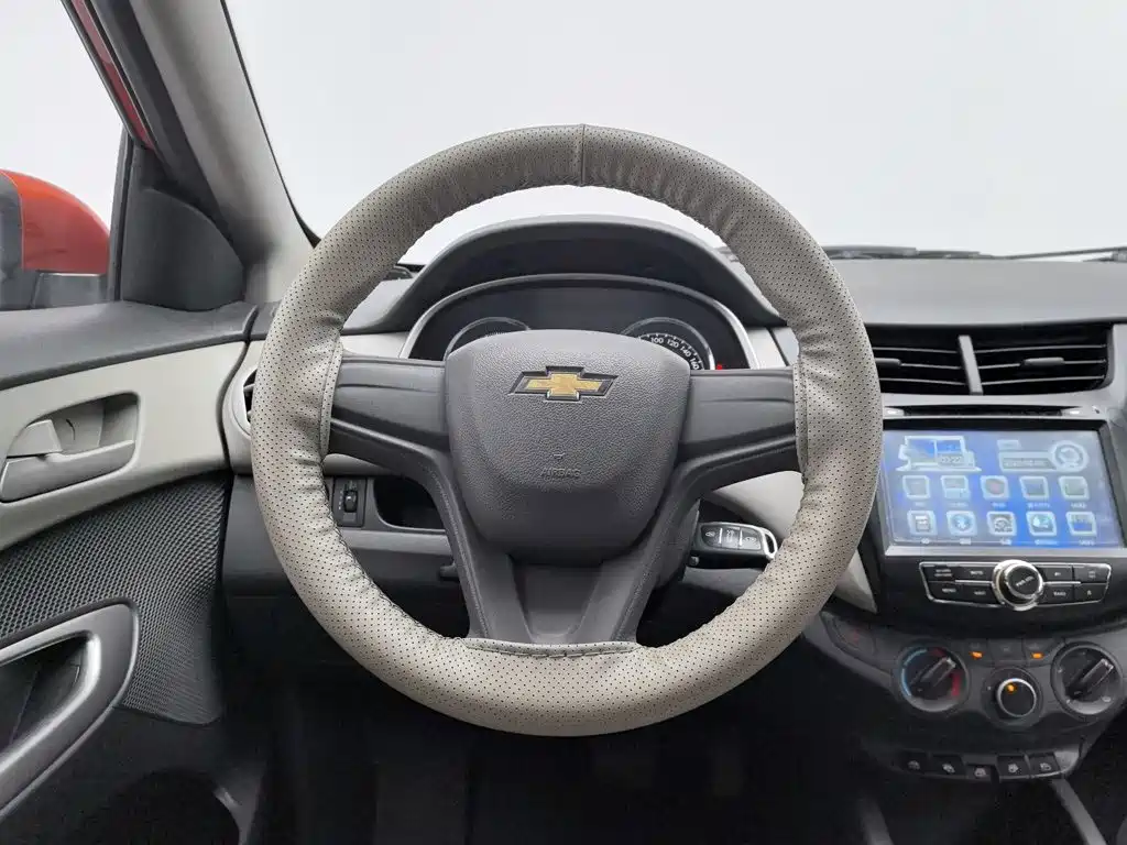 Chevrolet Sail — миниатюра 11
