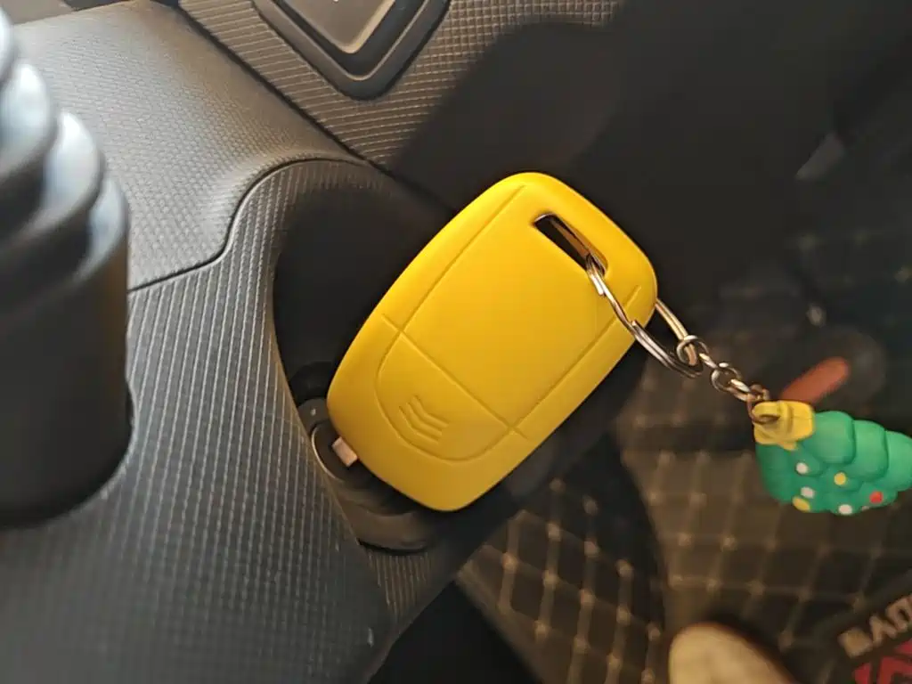 Wuling MINIEV — миниатюра 9