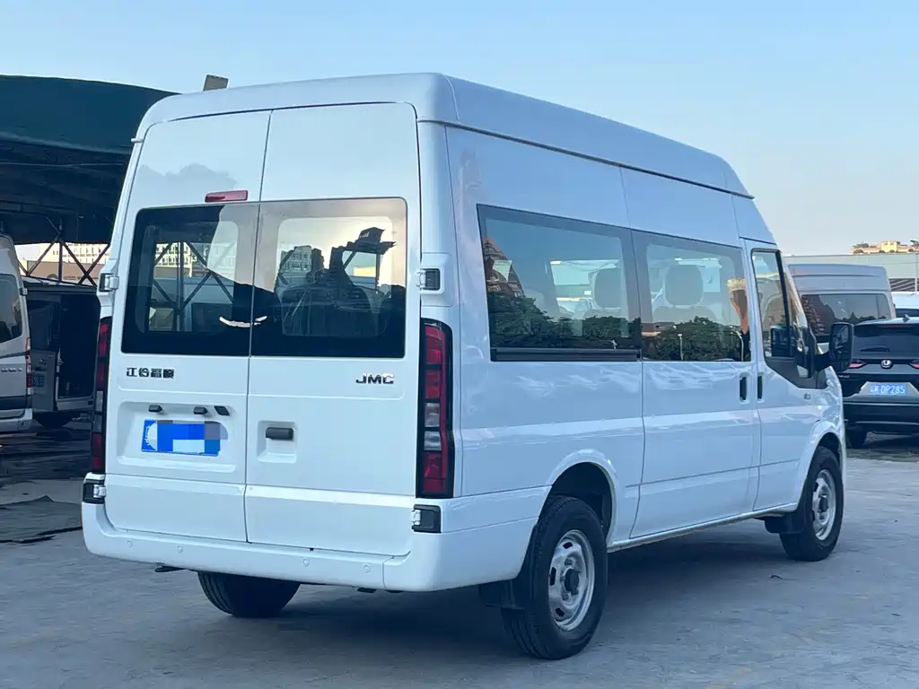 JMC JMC Fushun — миниатюра 4