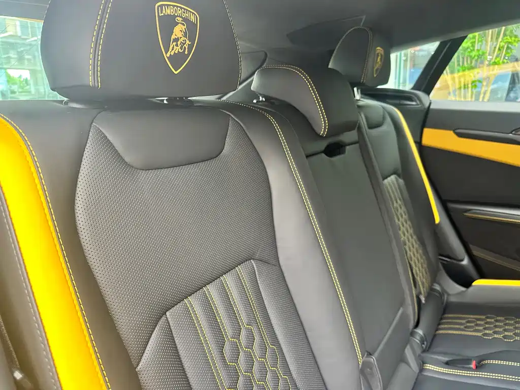 Lamborghini Urus SE — миниатюра 11