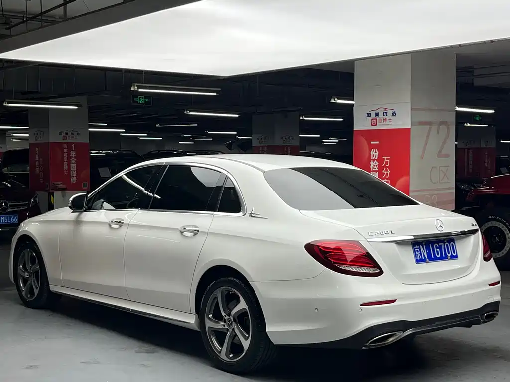 Mercedes-Benz E-Class — миниатюра 4