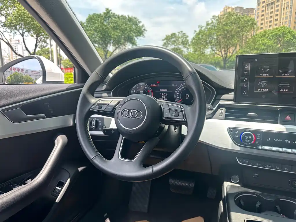 Audi A4L — миниатюра 24