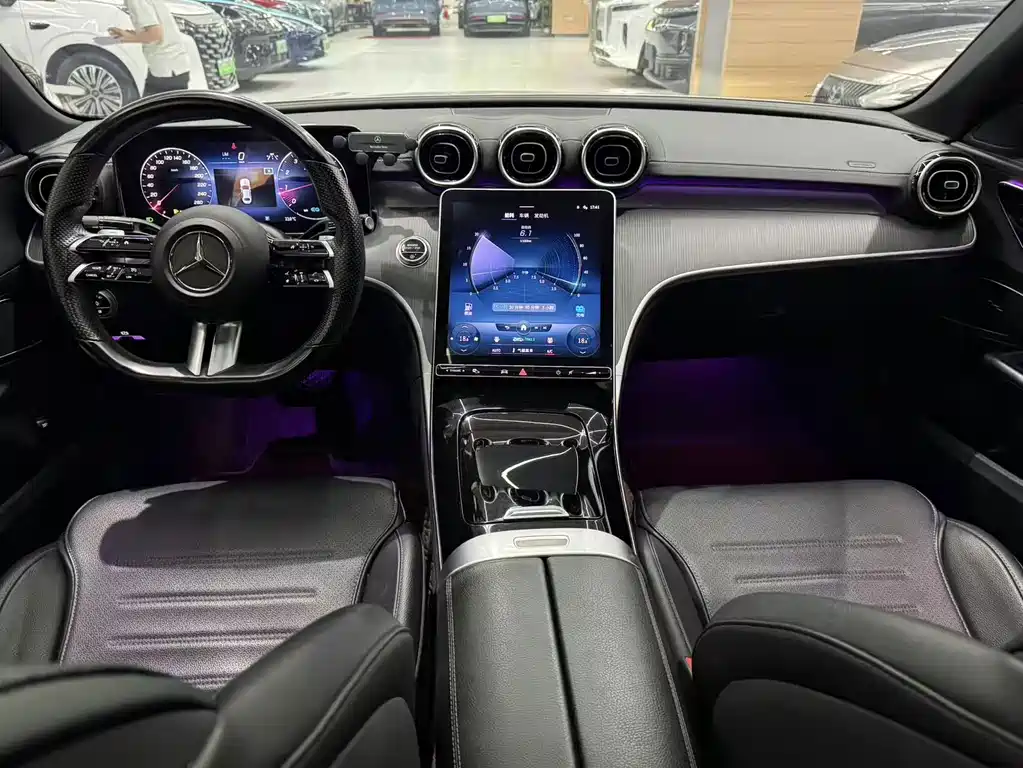 Mercedes-Benz C-Class — миниатюра 11