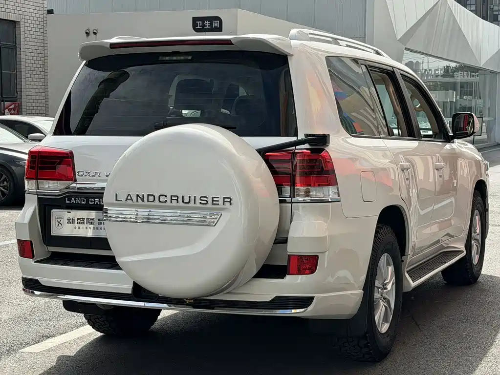 Toyota Land Cruiser 2019 4.0L GX-R