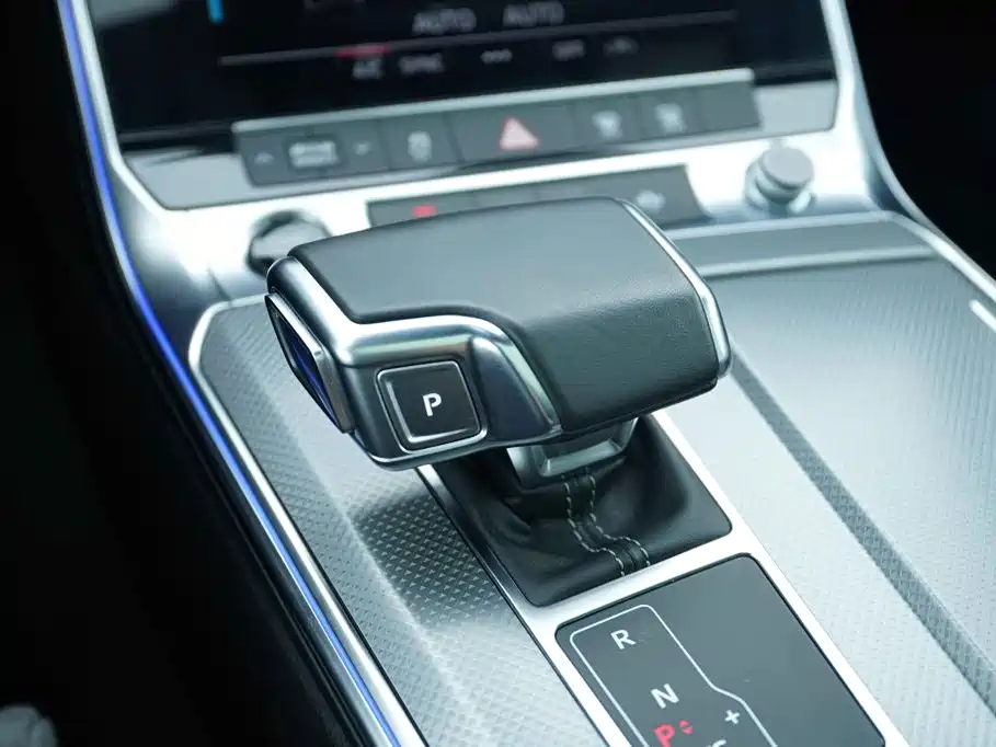 Audi A6L — миниатюра 9