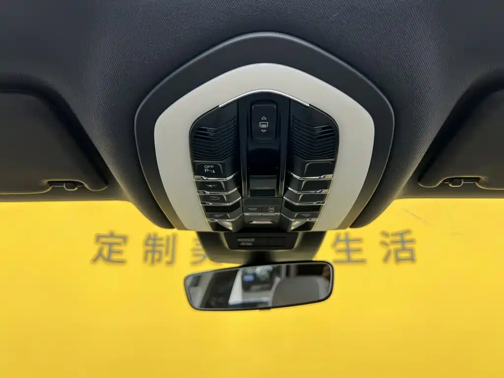 Porsche Macan — миниатюра 27