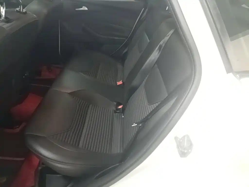 Ford Focus — миниатюра 17
