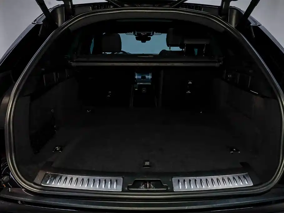 Land Rover Range Rover Velar 2024 Dynamic SE